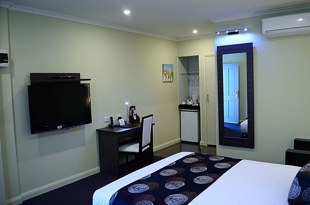Park Squire Motor Inn & Serviced Apartments Melbourne City Exterior foto