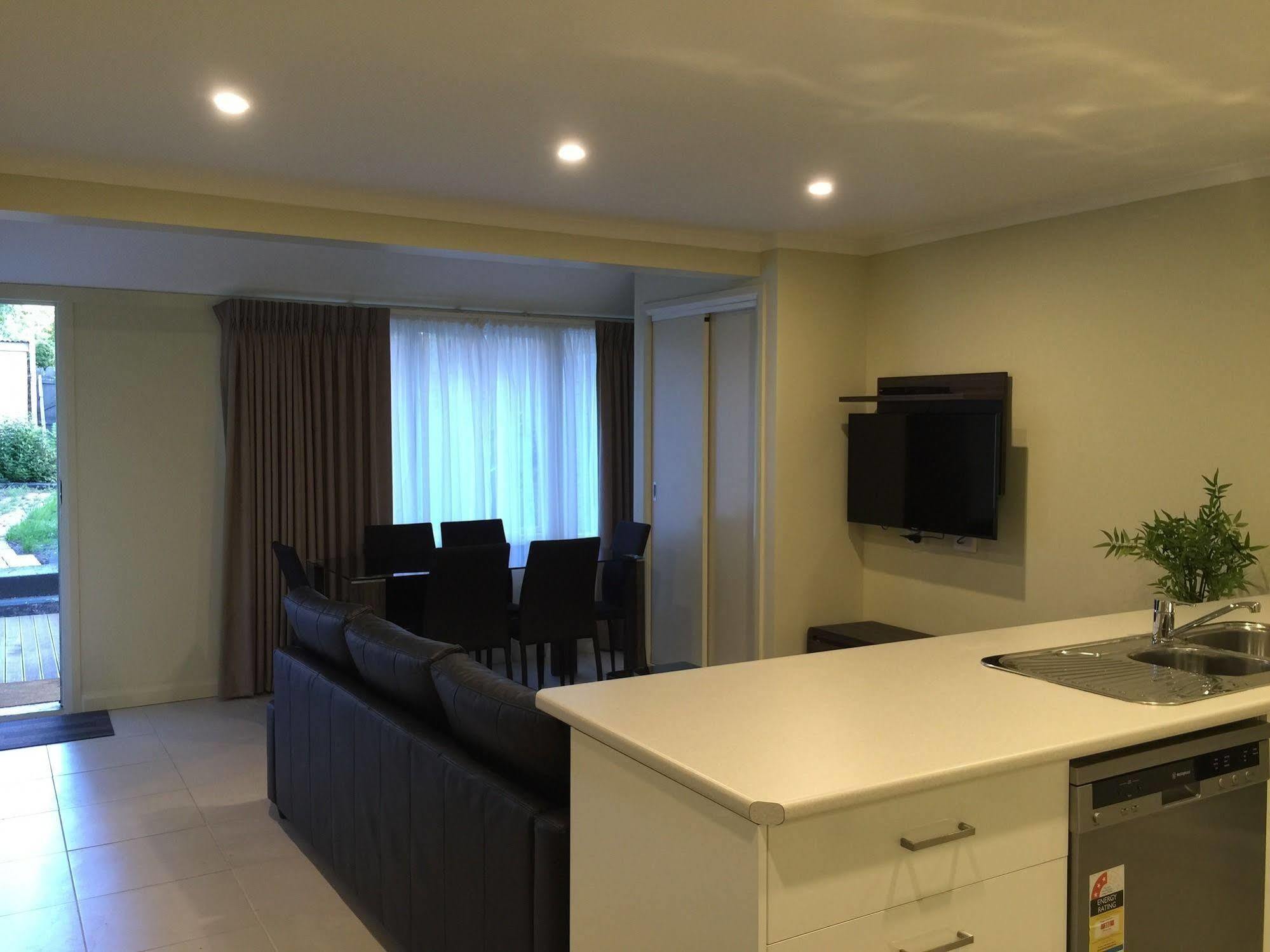 Park Squire Motor Inn & Serviced Apartments Melbourne City Exterior foto
