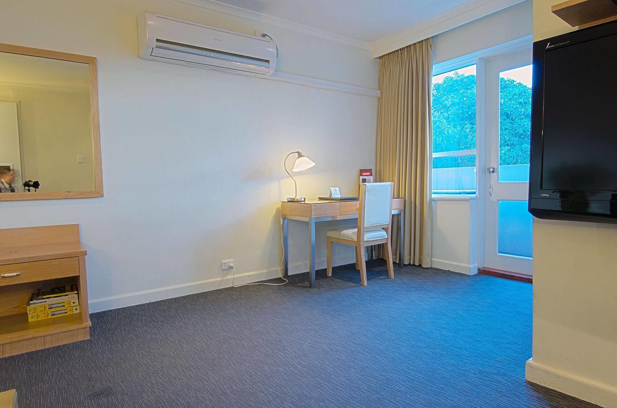 Park Squire Motor Inn & Serviced Apartments Melbourne City Exterior foto